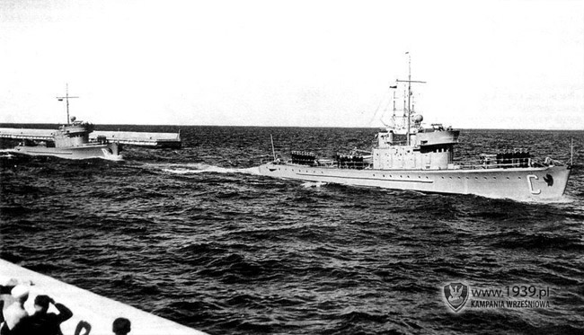 ORP "Czajka" i "Rybitwa" w 1936 roku. 